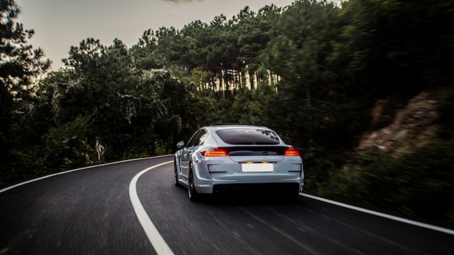 Ligne d'échappement et performances moteur : ce que tout automobiliste devrait savoir